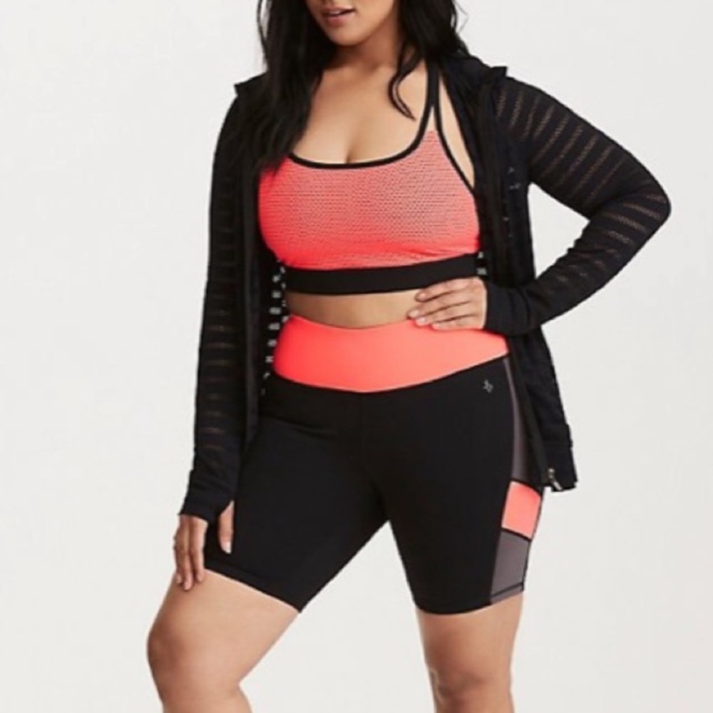 Torrid active wear set